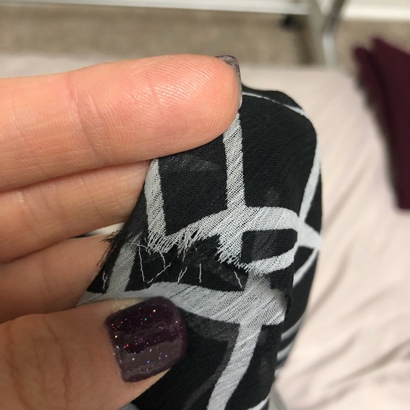 New York & Co Tank/Sweater - Picture 7 of 7